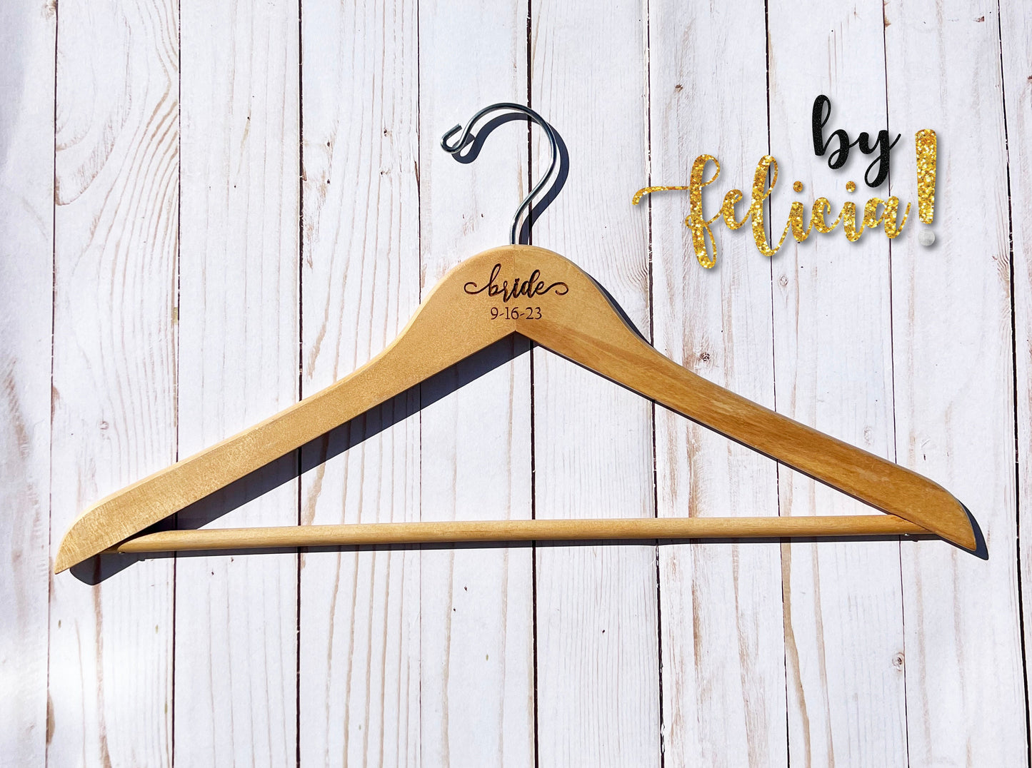 Bride hanger with date, Bride hanger for wedding dress, Custom bride hanger, Bride hanger personalized, Bridesmaid hangers, Bridal shower