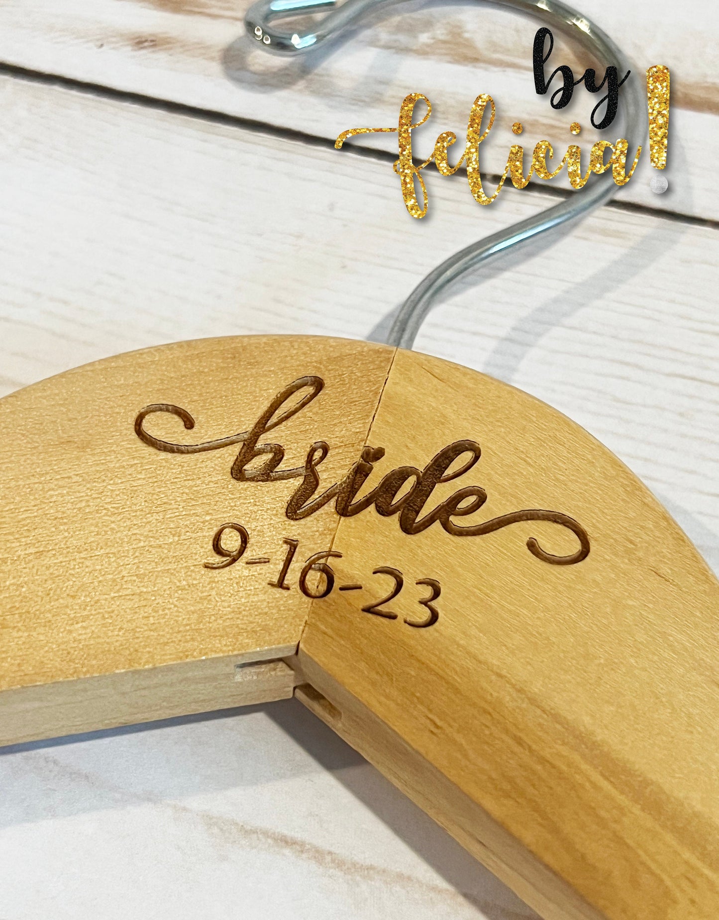 Bride hanger with date, Bride hanger for wedding dress, Custom bride hanger, Bride hanger personalized, Bridesmaid hangers, Bridal shower