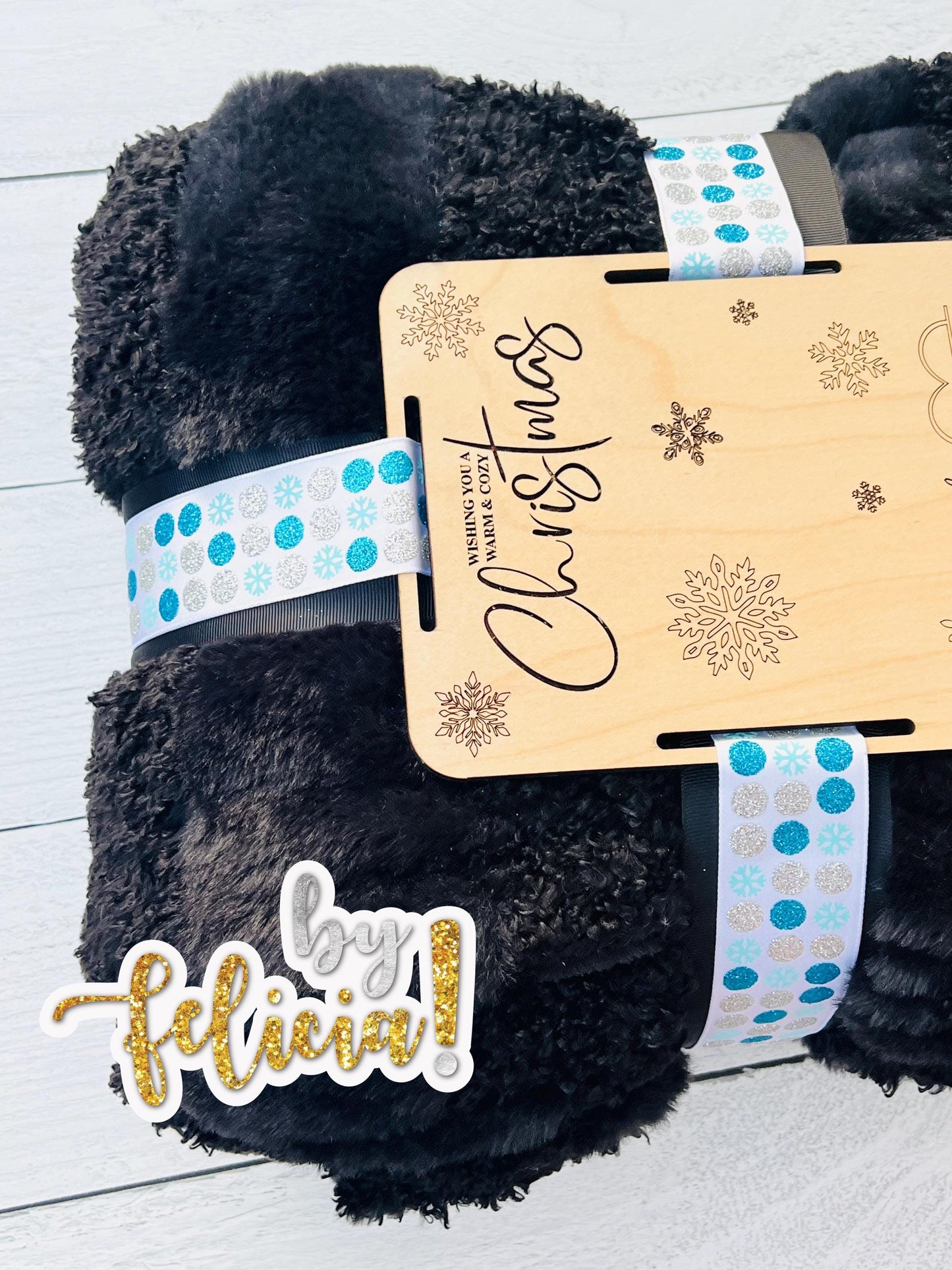 Blanket tag SVG, Blanket gift set, Custom blanket with name tag, Christmas Blanket Tag, Personalized blanket tag, Holiday blanket sherpa,